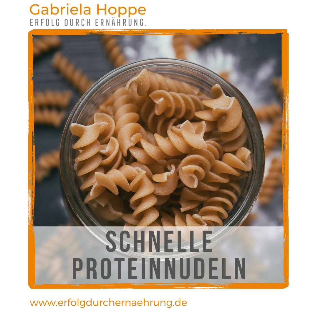 Schnelle Proteinnudeln – in 8 Minuten fertig, ausgewogen & lecker