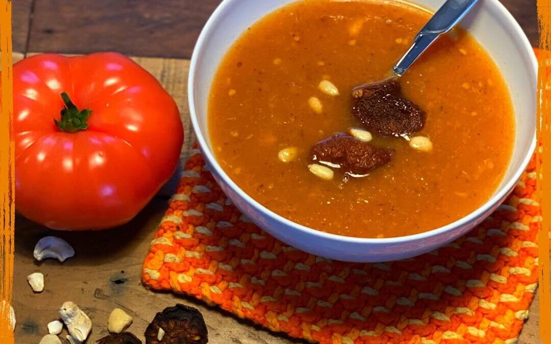 Tomatensuppe oder Gazpacho – saftig, vegan, schnell gemacht
