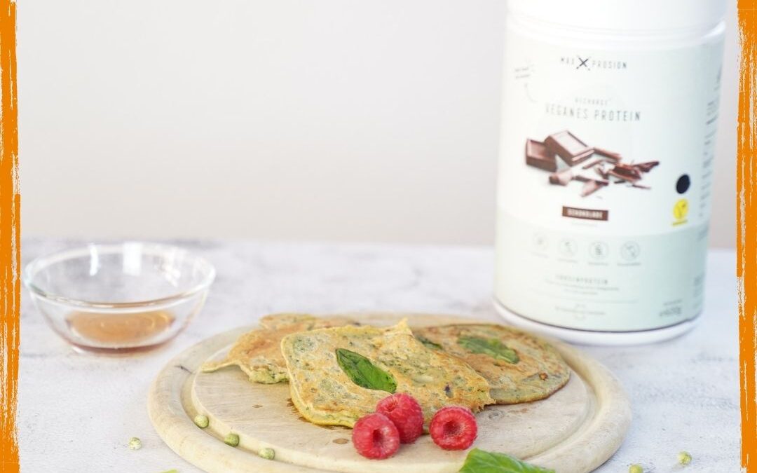 Süße Beeren-Spinat-Protein-Pancakes